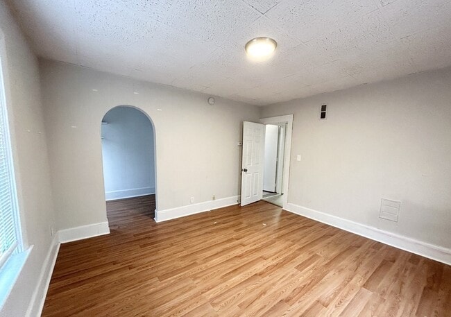 Photo - 103 Buttonwood St Unidad 3