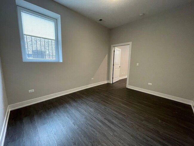 1730 W. Greenleaf Ave