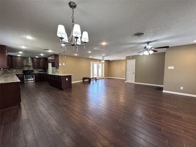 Photo - 1766 Maux Dr