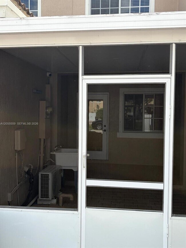 Photo - 27918 SW 140th Ave