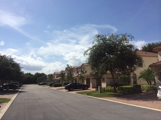 Photo - 16185 Poppy Seed Cir Townhome