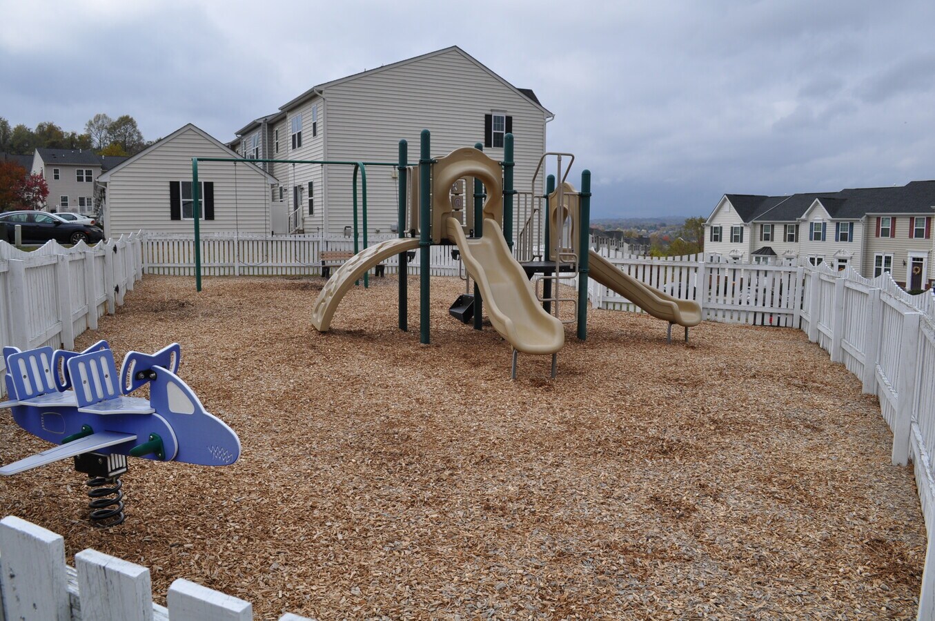 Photo - 2135 Saranac Ct