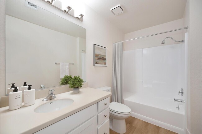 Brentwood Village Apartments