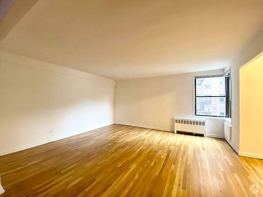 Building Photo - 1 bedroom in BRONX NY 10471 Unit 1B Rental