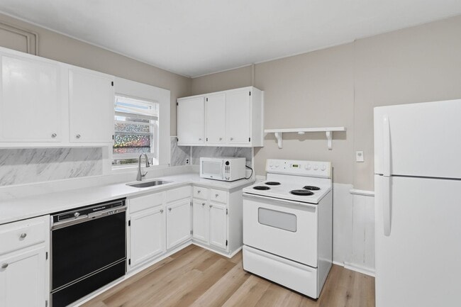 Photo - 71 Main St Unit 2