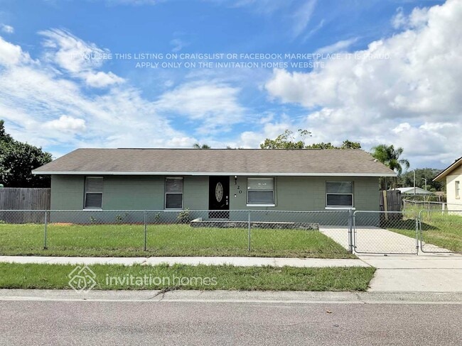 Building Photo - 320 Roosevelt Square
