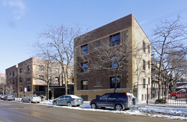 Building Photo - Scotland Yard Rental