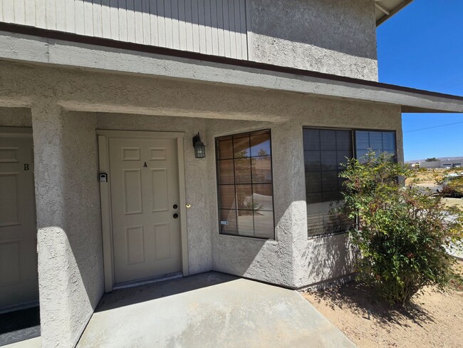 Photo - Place 616 W Graaf Ave Unidad Apt A