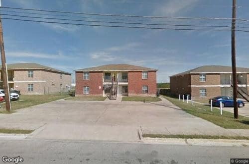 Vista frontal exterior - 2313 Terrace Dr Unidad Apt # D