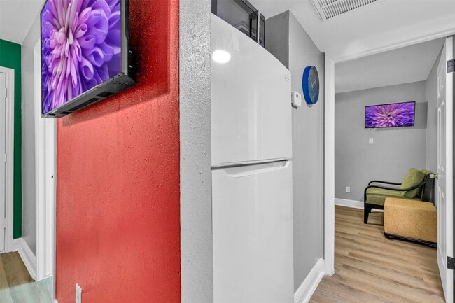 Photo - 1840 Richmond Ave. Unit 32