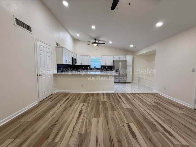 Photo - 6502 E Grandview Dr
