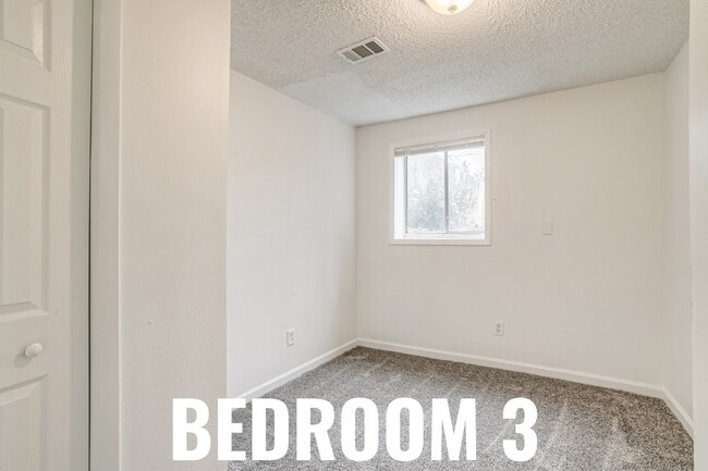 Building Photo - 1320 Youngfield St