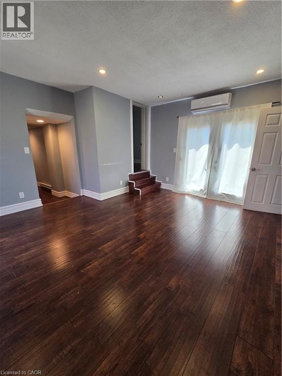 Photo - 2021 Edinburgh Dr
