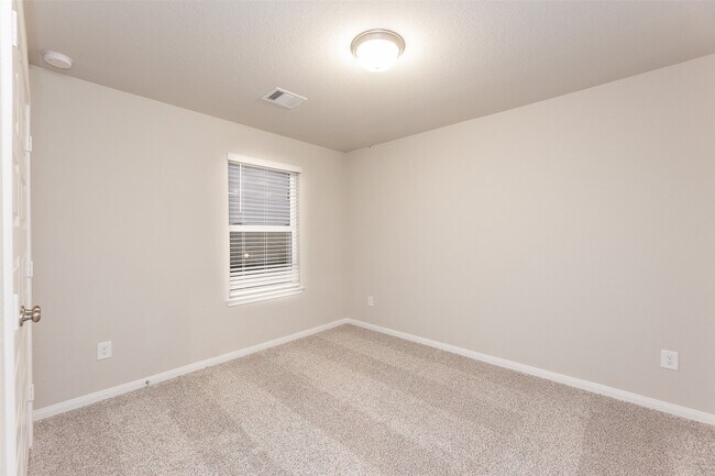 Building Photo - 18484 Sunrise Maple Dr