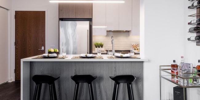 Photo - 930 W Altgeld St