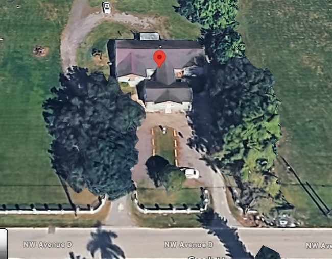 Building Photo - 1241 NW Avenue D