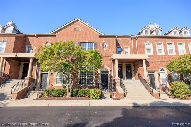 Building Photo - 29253 Glen Oaks Blvd E