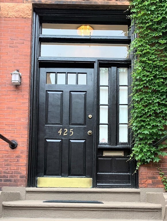 Photo - 425 Marlborough St Unit 2
