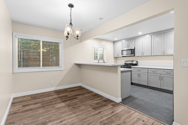 Photo - 1831 Lime Ave Unidad 01