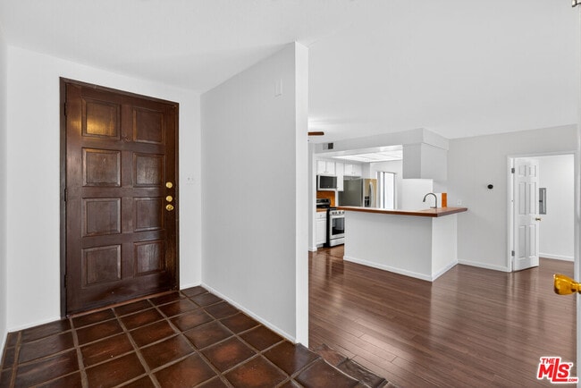 Photo - 11706 Montana Ave Unit 202