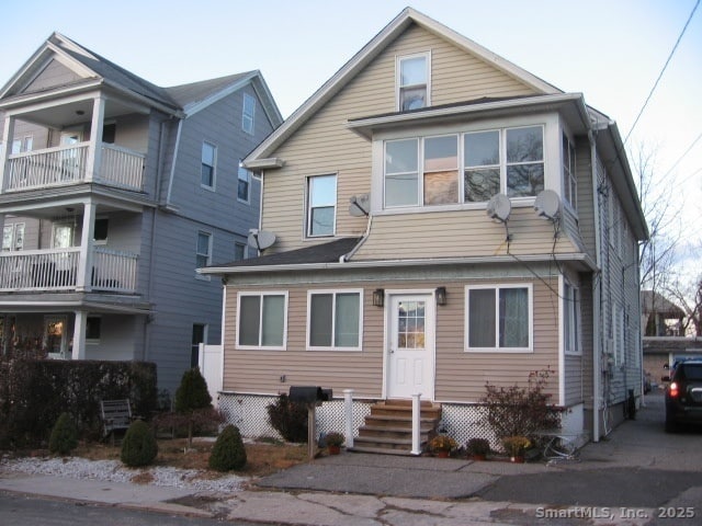 Photo - 105 Edin Ave