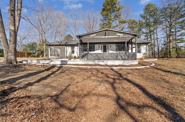 Photo - Renovated 3-Bedroom Ranch Home in Sanford
