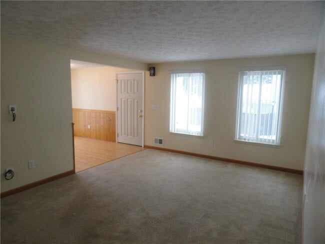 Photo - 206 Greenway Blvd