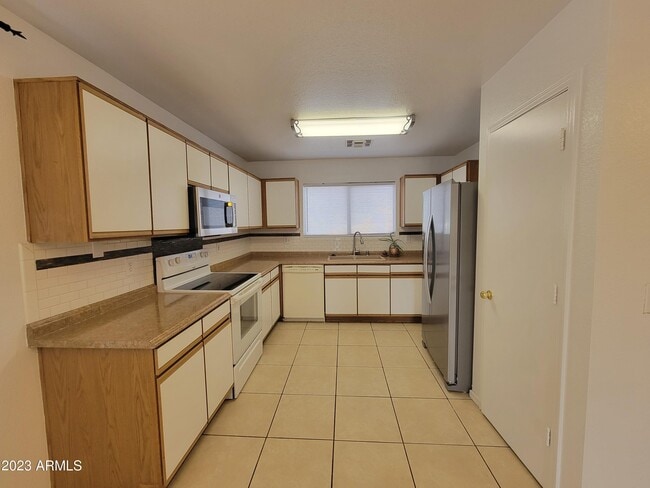 Photo - 2259 E Spruce Dr