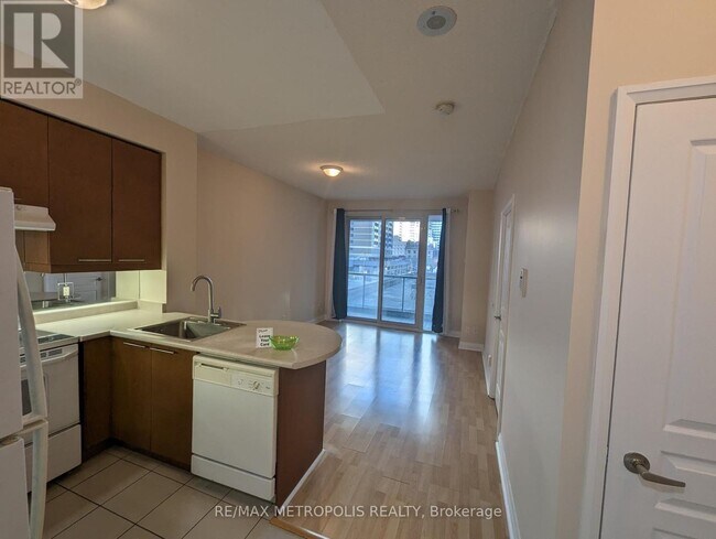 Photo - 1121 Bay St. Unit 308