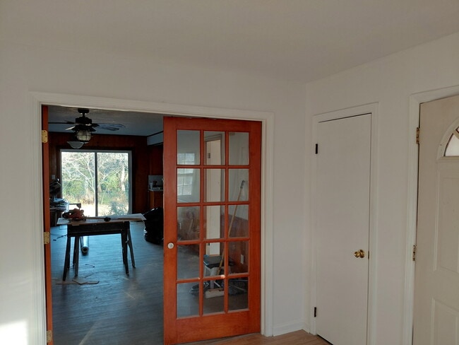 Photo - 117 Riverside Dr