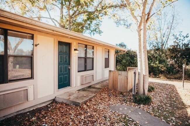 Photo - 2421 Madison St Unidad 52