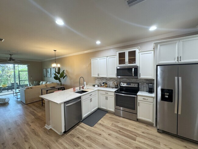 Photo - Hillcroft Drive