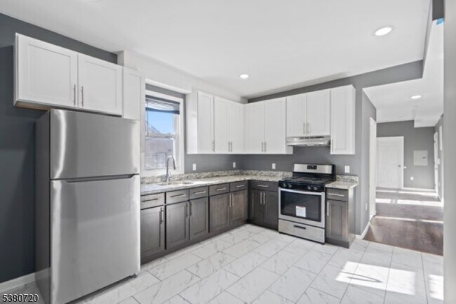 Photo - 388 S 11th St Unit 2