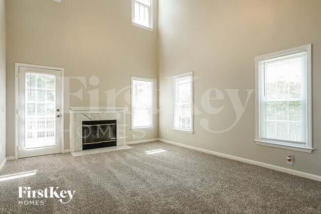 Photo - 6012 River Lake Cir