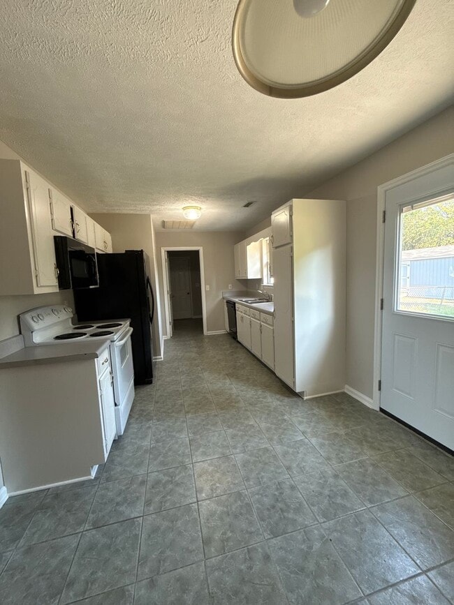 307 Jonathan Way