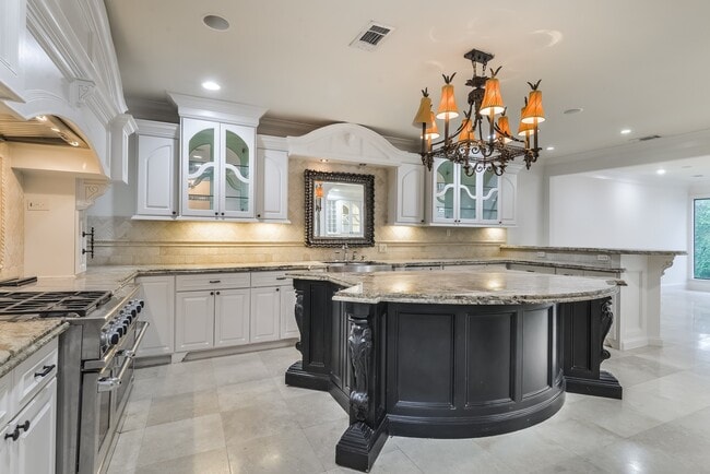 Photo - 15 W Shady Ln