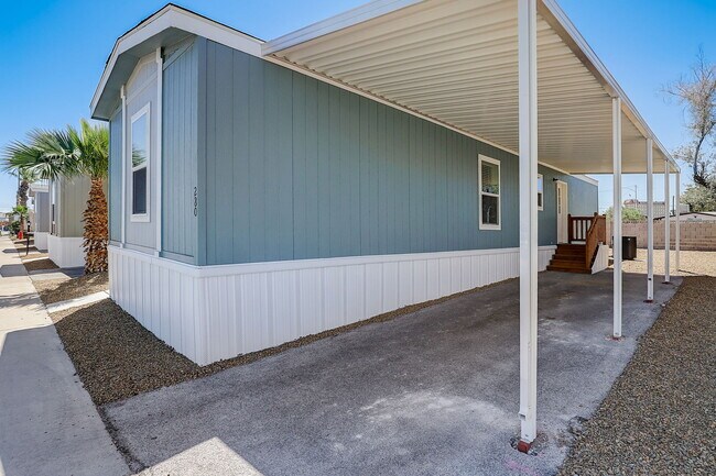 Photo - 2627 S Lamb Blvd