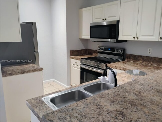 Photo - 1115 Lucaya Dr