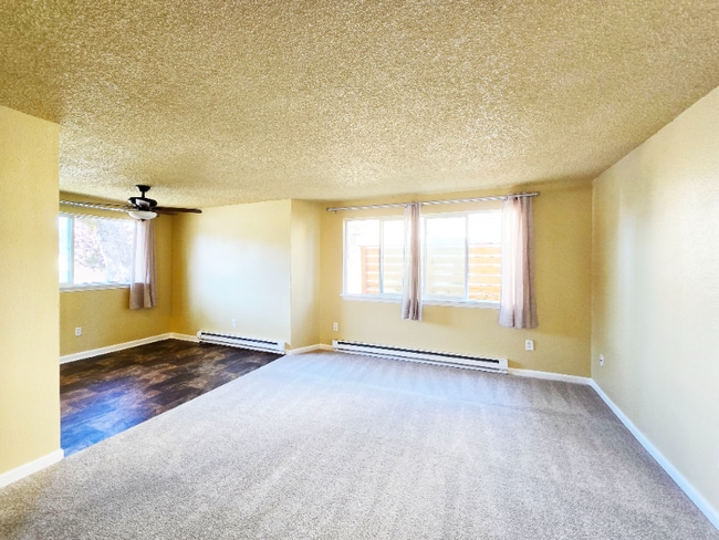 Photo - 4031 S Warner St Unidad 2