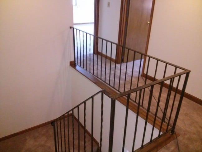 Building Photo - 64 Bridge St Unit 3 Rental