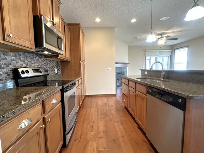 Photo - 6218 Shadyview Ln N