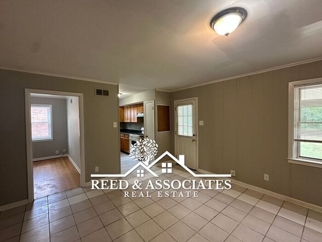 Photo - Spacious 4 Bedroom with Large Backyard!