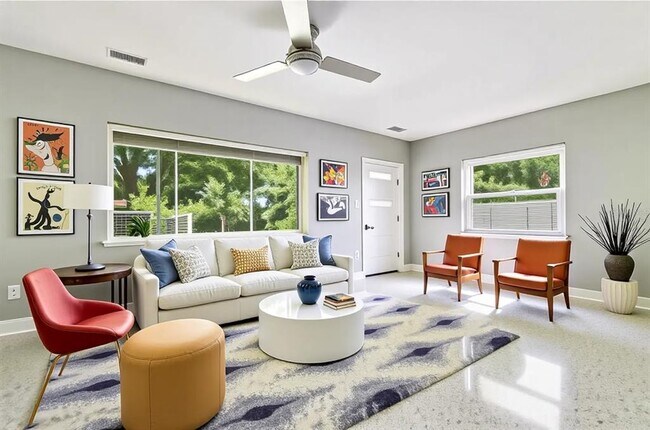 Photo - 811 26th Ave N