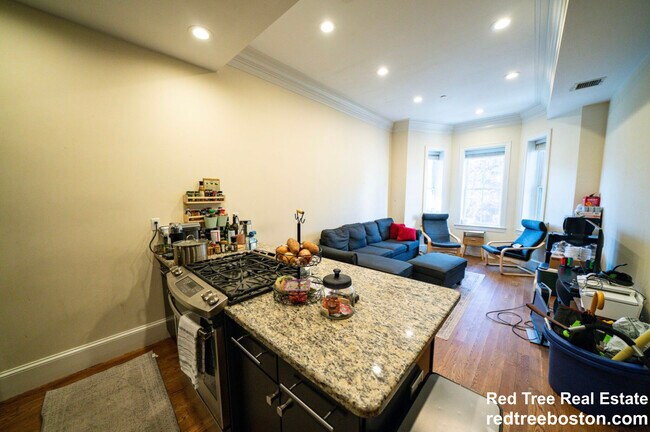 Photo - 1778 Commonwealth Ave Unidad 3