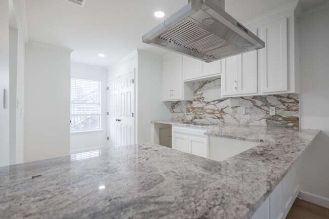 Photo - Baytree Campus Apartments