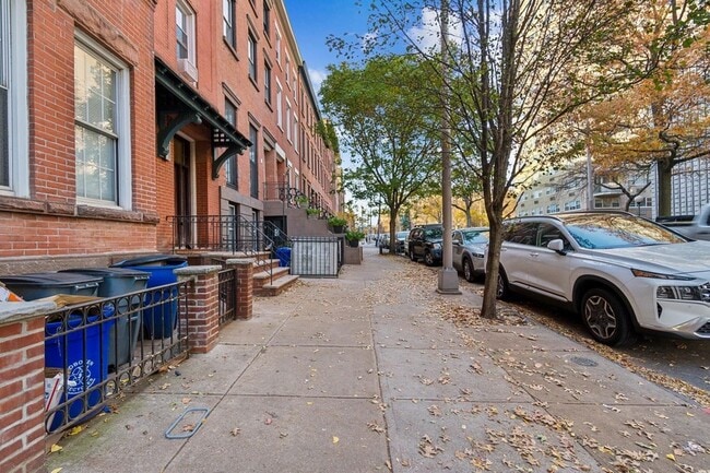Photo - 318 Hudson St Unit B