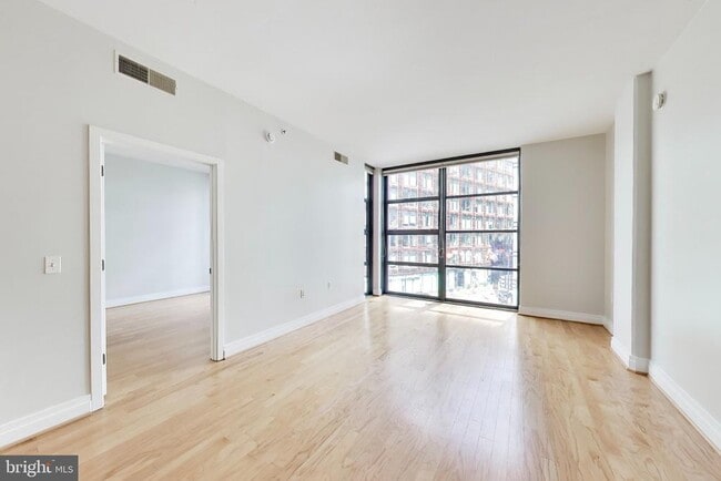 2120 Vermont Ave NW Unit 305