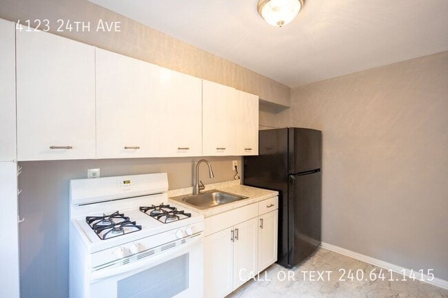 Photo - 4123 24th Ave
