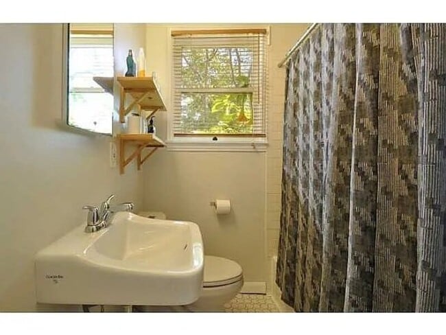 Photo - 3701 Hollywood Ave