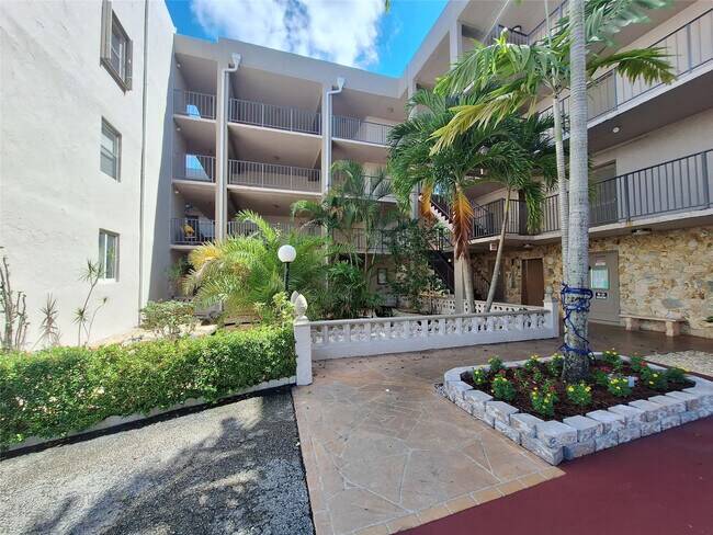 Photo - 2821 Somerset Dr Unidad 316